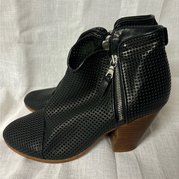 Rag & Bone New York Made in Italy Margot dual side zip heeled booties SZ 40/9.5 - Picture 1 of 7